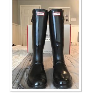 WOMENS SIZE 11 BLACK HUNTER RAIN BOOTS